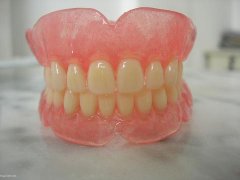 假牙能夠佩戴多長時間？